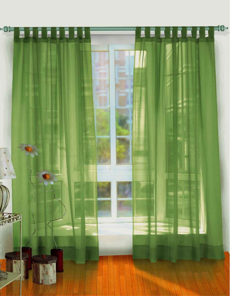 classic-green-curtains-and-decoration