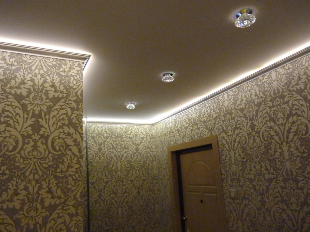 Потолки с подсветкой - советы и фото
